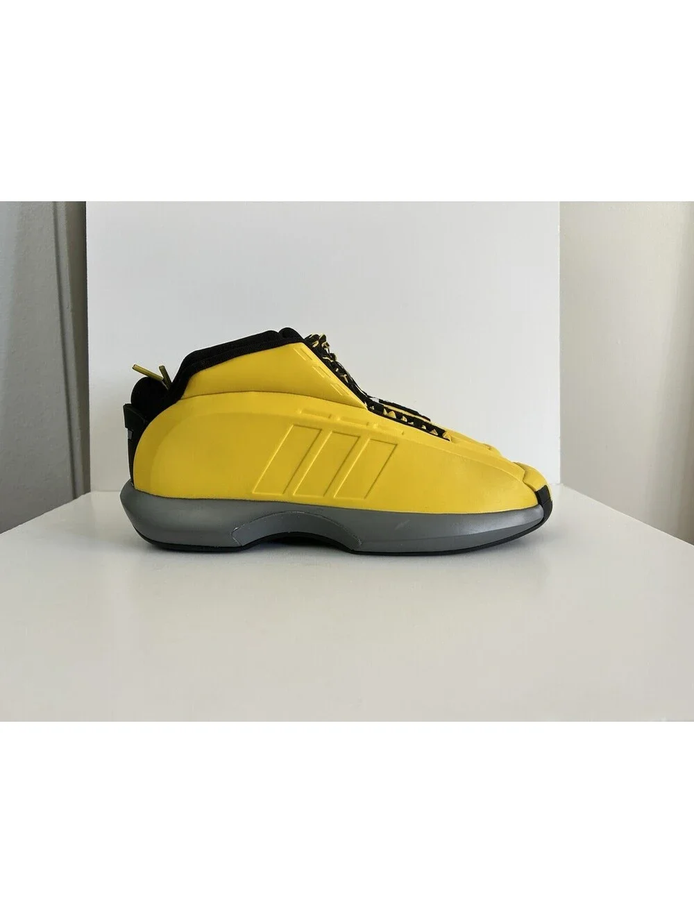 adidas Basketball Shoes Crazy 1 Men’s Size 11  2022 Sunshine Yellow Black GY3808